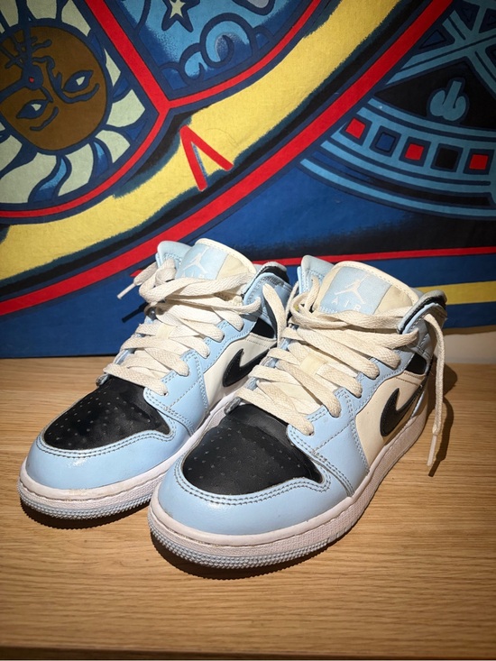 Jordan Other - Jordan Kids Low Top Sneakers - Light Blue & Black